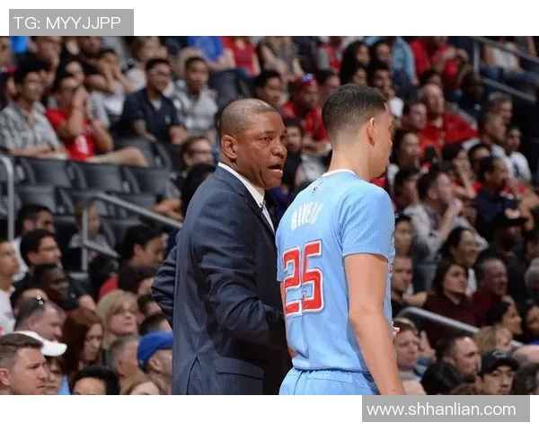 交易马威后太阳队面临选秀权困境下赛季首发阵容逐渐明朗