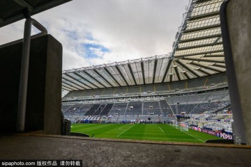 拉什福德的“黄金右脚”：助力巴萨定位球战术全面升级！